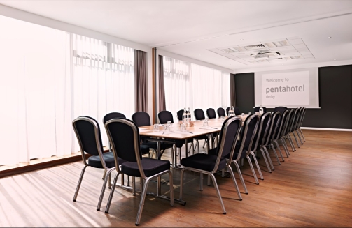 Penta Hotel Derby meeting room'